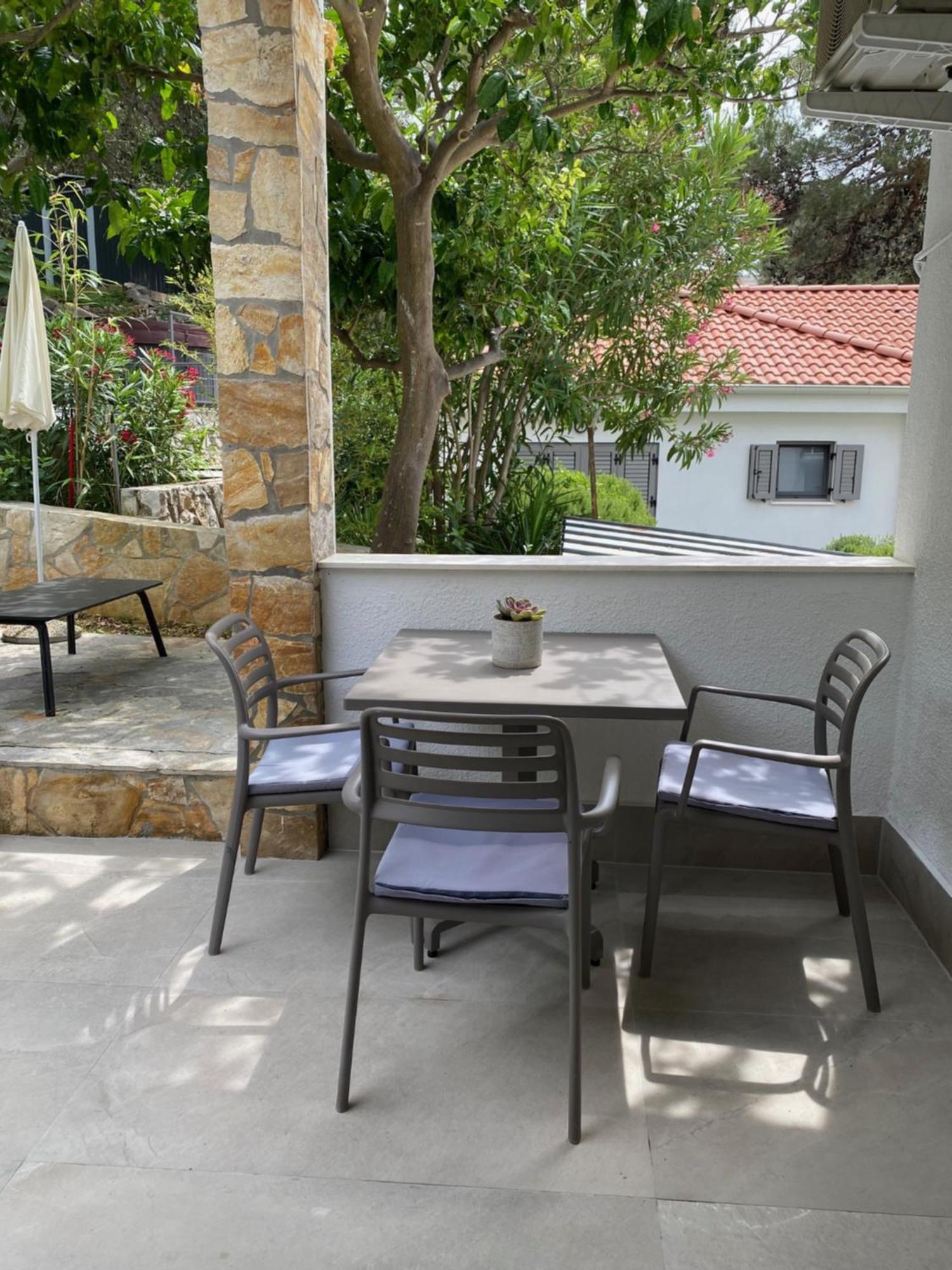 Apartments & Rooms Bianca Mali Lošinj Extérieur photo
